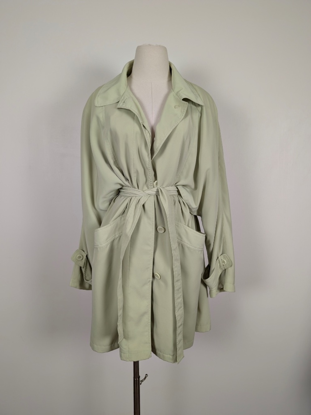 Vintage Emblem Pastel Green Trench Coat Size Large Parisian - Picture 15 of 15